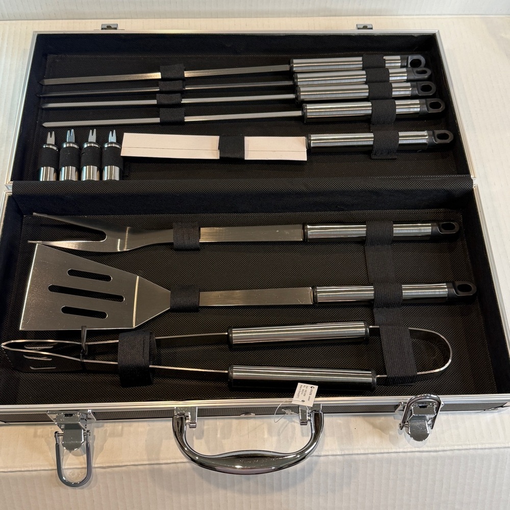 🆕 Premium 18-Piece Stainless Steel BBQ Grill Tool Set with Aluminum Case